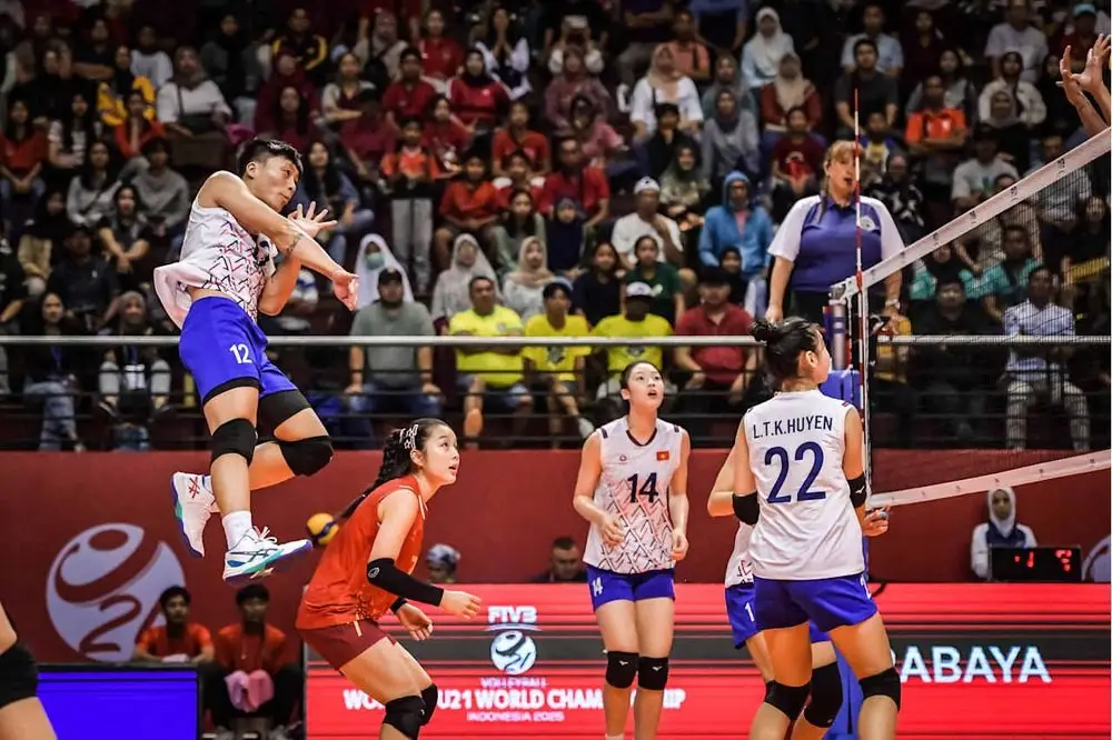 Liên đoàn Bóng chuyền Việt Nam (VFV) đã đưa ra quyết định cấm thi đấu đối với chủ công trẻ Đặng Thị Hồng trong toàn bộ các giải đấu thuộc hệ thống chính thức