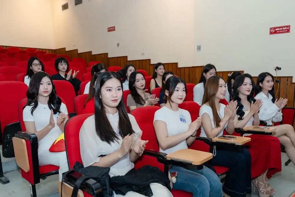 Hoa hậu Sinh viên Hoà bình Việt Nam 2025 khẳng định không đặt nặng tính thương mại - Ảnh 1.