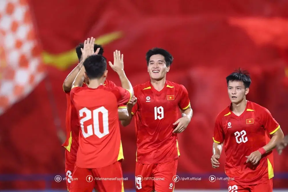 Xem trực tiếp bóng đá Việt Nam vs Trung Quốc ở đâu? VTV có trực tiếp giải U22 quốc tế 2025? - Ảnh 1.