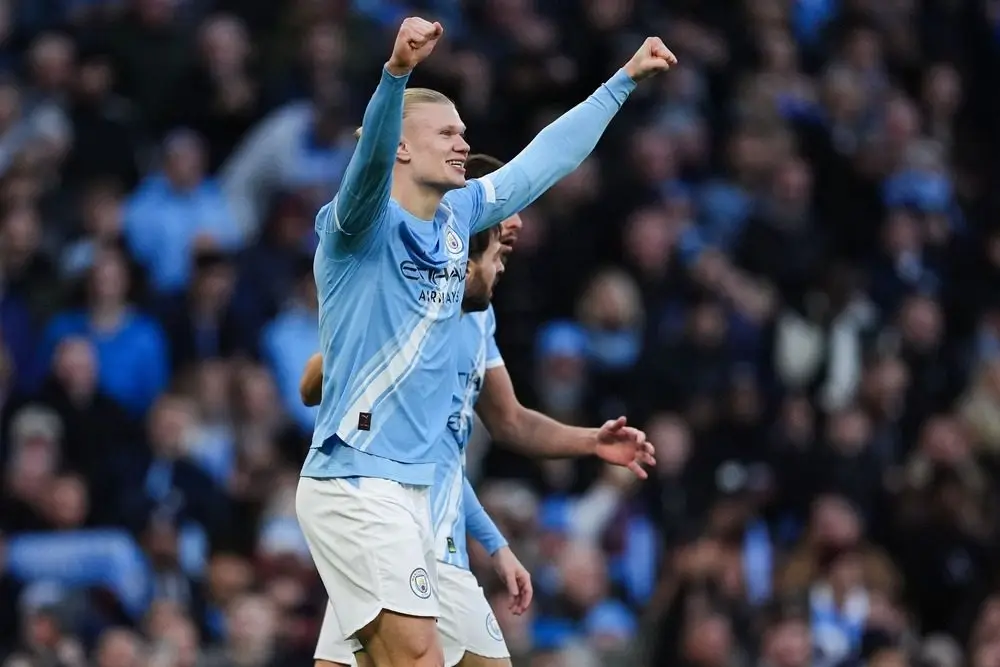 Những bàn thắng của Haaland đang kéo Man City đi lên, che lấp những vấn đề về lối chơi