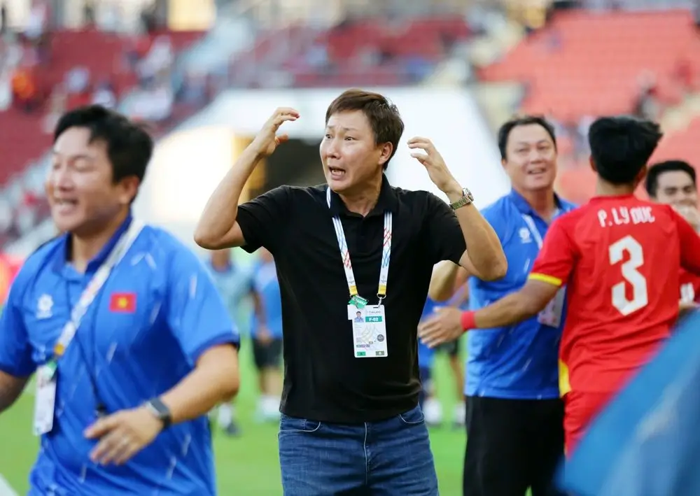 Cabin BLV: “Kỷ lục gia” Kim Sang Sik - Ảnh 1.