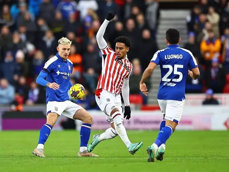 Nhận định, Soi kèo Ipswich vs Stoke City 2h45 ngày 11/12: Khách run rẩy - Ảnh 1