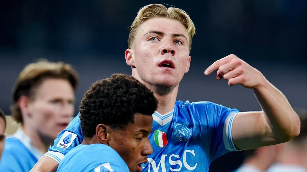 Hojlund lập cú đúp, Napoli vượt qua Juventus trên sân nhà - Ảnh 1.