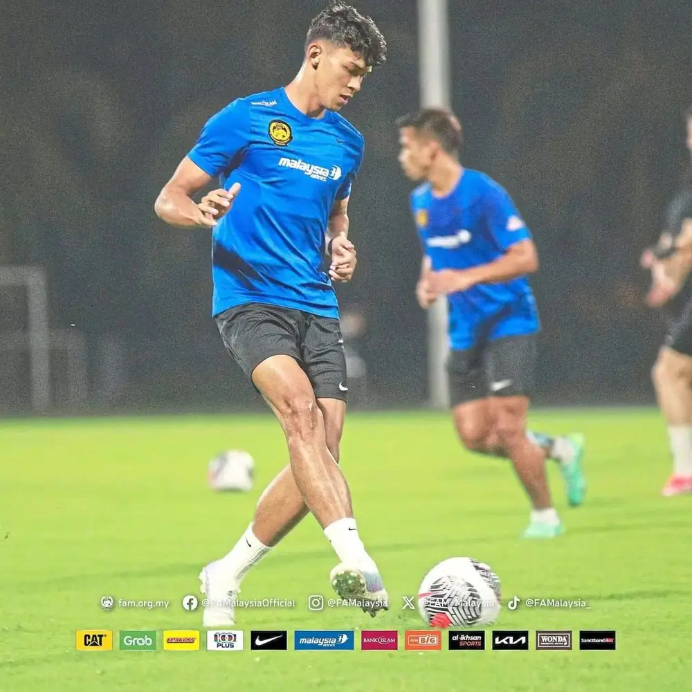 Cầu thủ về chịu tang cha trở lại với U22 Malaysia, chuẩn bị cho bán kết SEA Games 2025 - Ảnh 1.