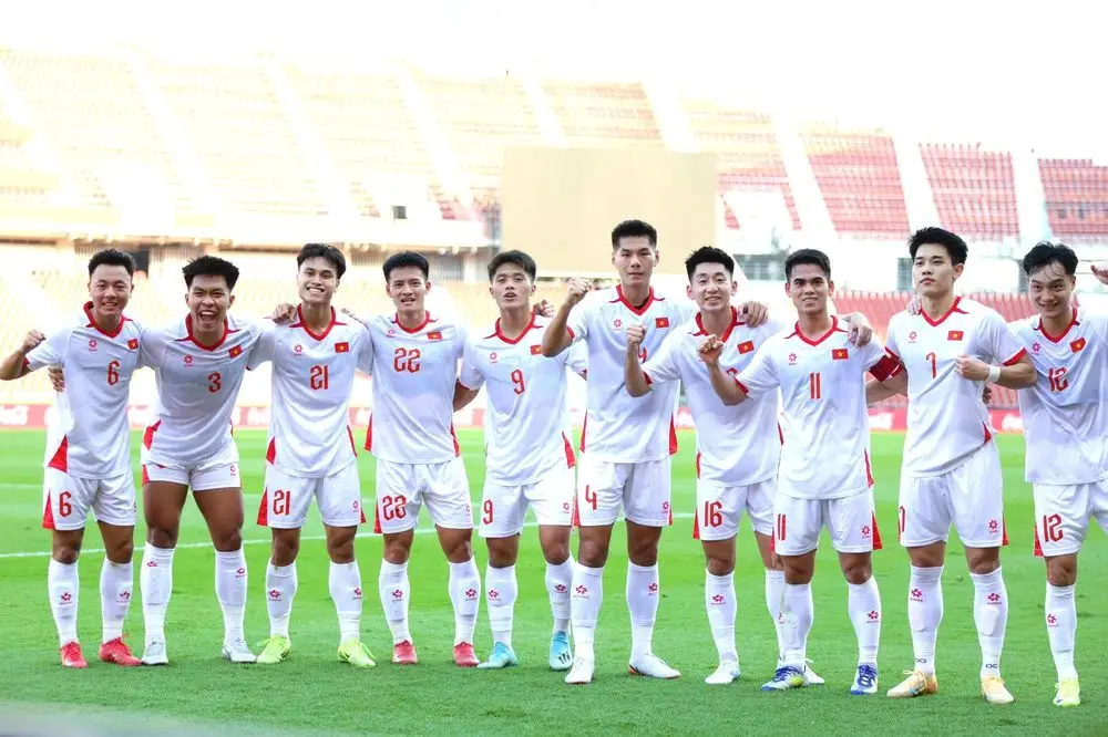 U22 Việt Nam trước trận gặp U22 Malaysia: Quẳng gánh lo đi mà đá! - Ảnh 1.
