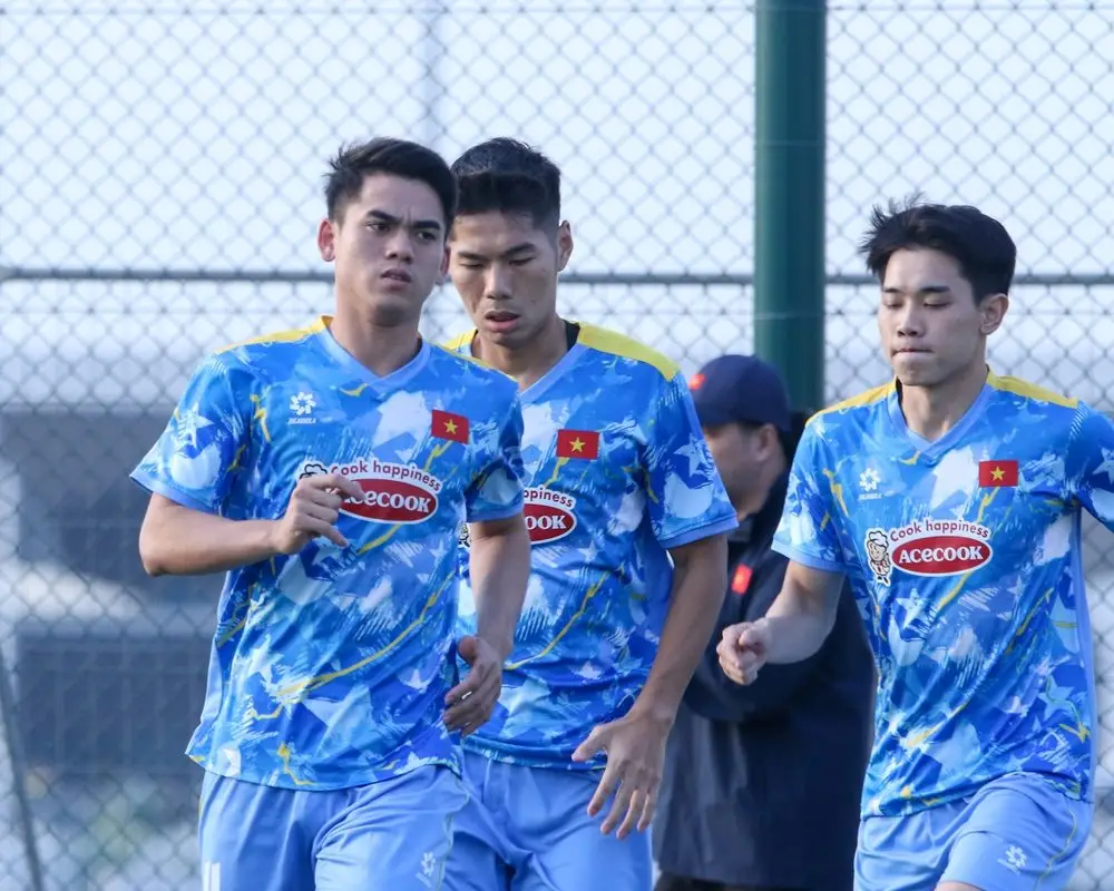 Tin nóng bóng đá Việt Nam hôm nay 29/12: U23 Việt Nam đấu kín U23 Syria; Quang Hải là cầu thủ nội đắt giá nhất - Ảnh 1.