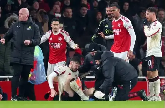 Roy Keane chi trich hanh dong cua Gabriel Martinelli.