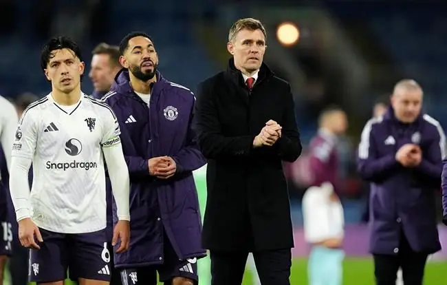 Darren Fletcher tiếp tục dẫn dắt MU ở trận đấu Brighton 1