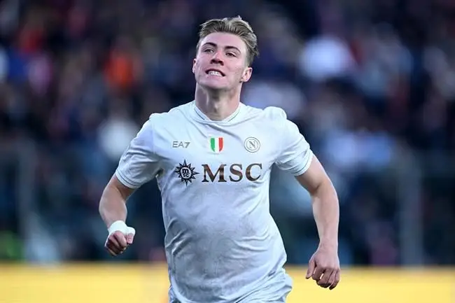 Lãnh đạo Napoli không để Rasmus Hojlund trở lại MU 1