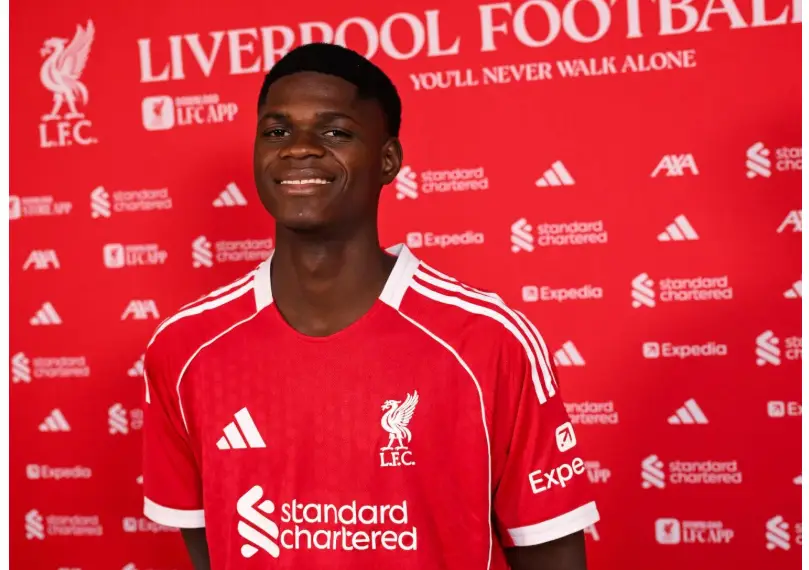 Liverpool ra mắt tân binh Ndiaye 1