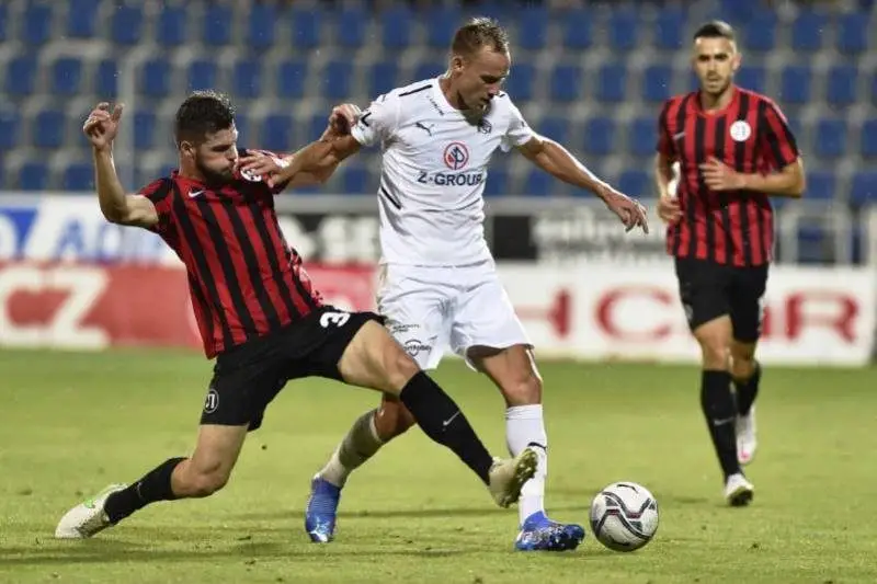 Nhận định, Soi kèo Botev Plovdiv vs Lokomotiv Sofia 01h30 ngày 21/07: Khởi đầu suôn sẽ - Ảnh 1